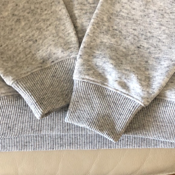 BEAUTIFUL MAISON SCOTCH EMBROIDERED FLORAL SWEATSHIRT. - Picture 6 of 9